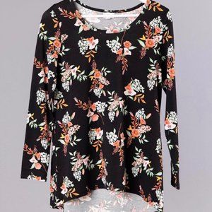 NWT LuLaRoe Lynnae Long Sleeve - Size 3X - Floral with a Black Ground!